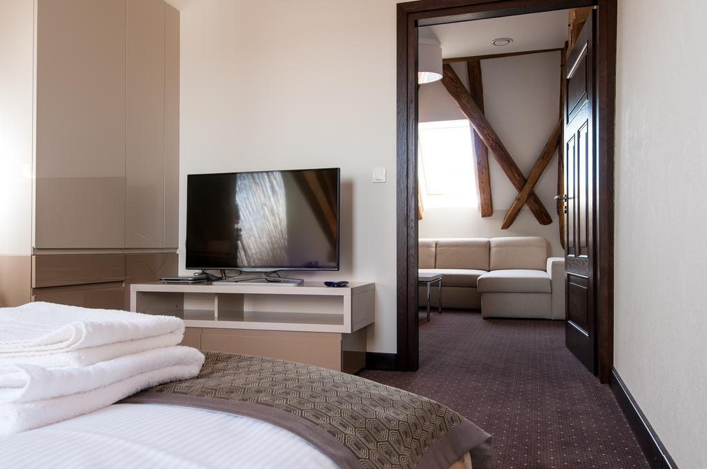 B&B Wieniawa Parking I Sniadanie W Cenie! Breakfast And Parking Included! Leszno  Exterior foto