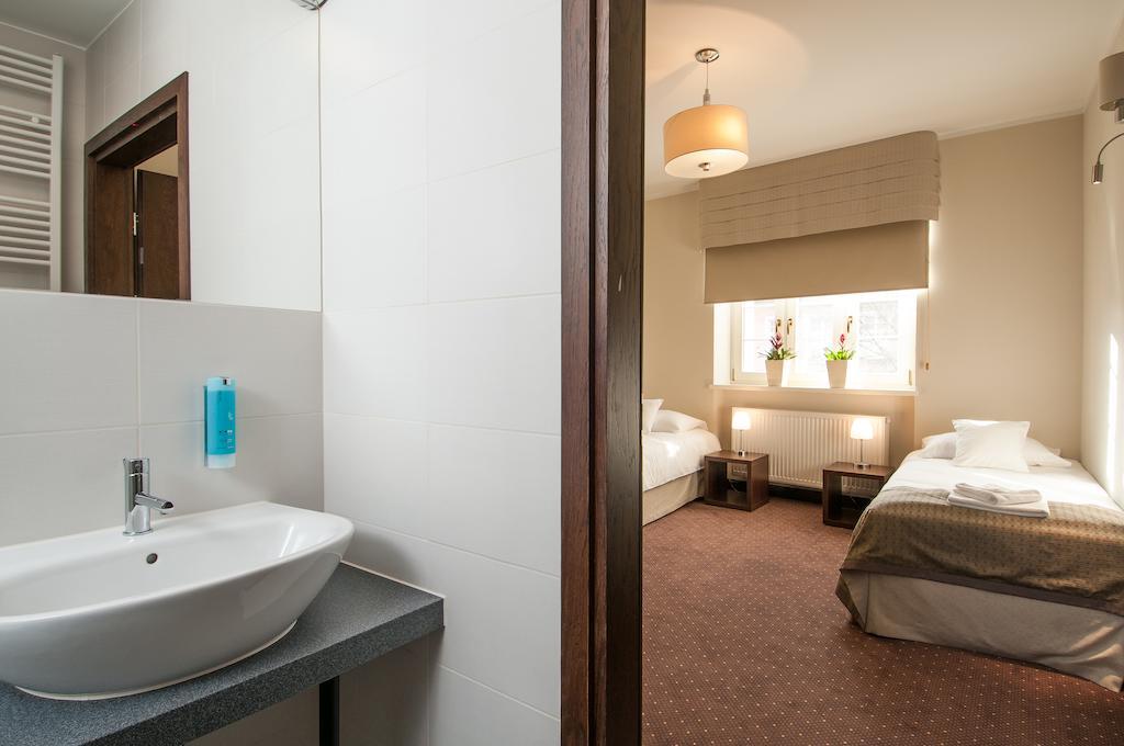 B&B Wieniawa Parking I Sniadanie W Cenie! Breakfast And Parking Included! Leszno  Exterior foto