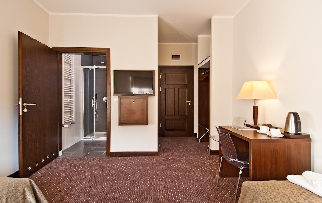 B&B Wieniawa Parking I Sniadanie W Cenie! Breakfast And Parking Included! Leszno  Exterior foto