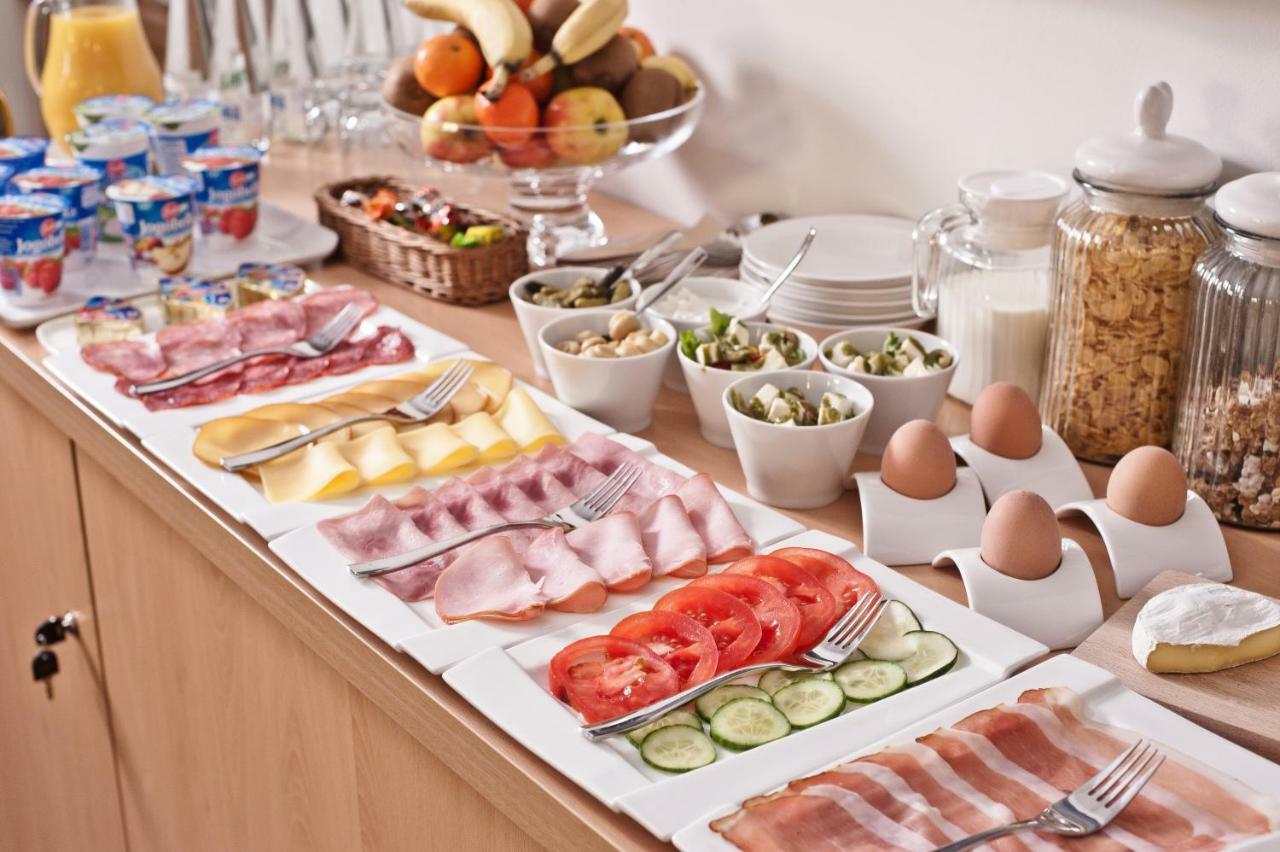 B&B Wieniawa Parking I Sniadanie W Cenie! Breakfast And Parking Included! Leszno  Exterior foto